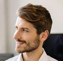 Porträtfoto von Michael Brennan, CTO und Führungsperson in der Fintech- und Kryptotechnologie-Branche